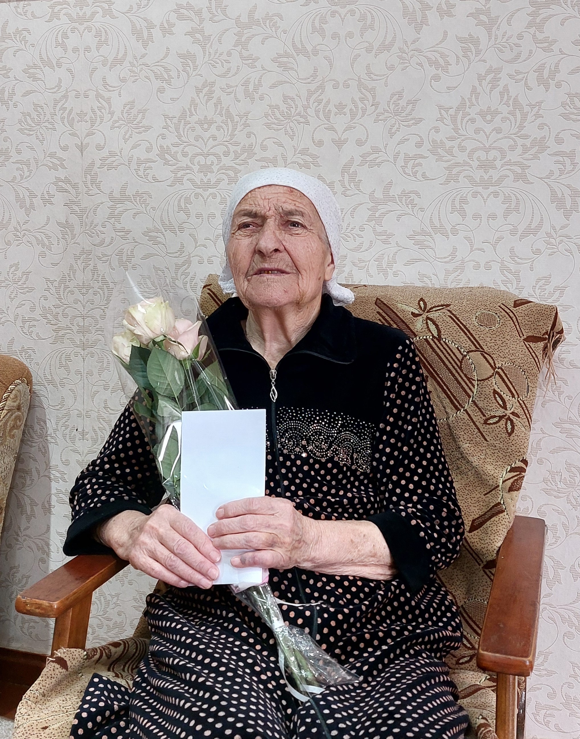 Сегодня свой 90-летний юбилей отмечает вдова участника Великой Отечественной войны, ветеран труда.