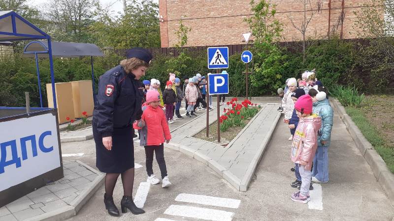 В преддверии осенних каникул с 24 по 29 октября на территории Ипатовского округа,  Госавтоинспекция проводит профилактическое мероприятие «Безопасная дорога в школу».