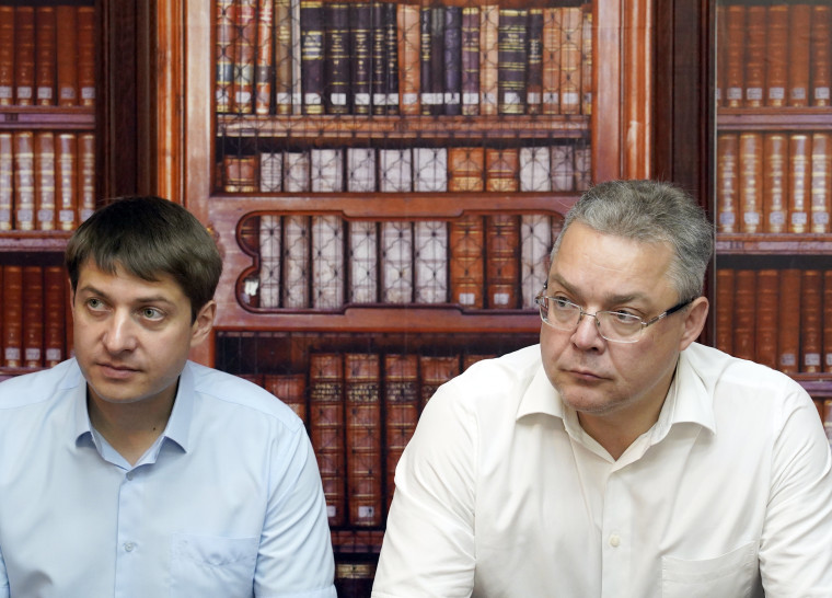 ГУБЕРНАТОР ВЛАДИМИРОВ ВСТРЕТИЛСЯ С ОРГАНИЗАТОРАМИ МЕЖДУНАРОДНОГО КОНКУРСА УЛИЧНОЙ КУЛЬТУРЫ «КАРДО». ГУБЕРНАТОР ВЛАДИМИРОВ ВСТРЕТИЛСЯ С ОРГАНИЗАТОРАМИ МЕЖДУНАРОДНОГО КОНКУРСА УЛИЧНОЙ КУЛЬТУРЫ «КАРДО».
