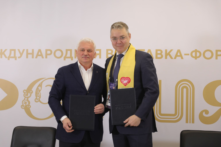 ПОДПИСАНО СОГЛАШЕНИЕ О СОТРУДНИЧЕСТВЕ МЕЖДУ СТАВРОПОЛЬЕМ И ВСЕРОССИЙСКОЙ ФЕДЕРАЦИЕЙ САМБО. ПОДПИСАНО СОГЛАШЕНИЕ О СОТРУДНИЧЕСТВЕ МЕЖДУ СТАВРОПОЛЬЕМ И ВСЕРОССИЙСКОЙ ФЕДЕРАЦИЕЙ САМБО.