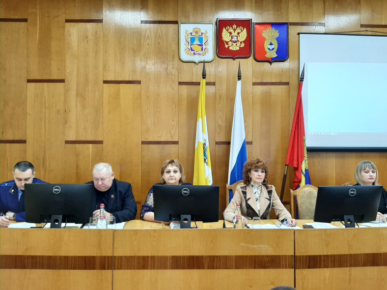 Депутаты приняли бюджет округа на 2024 года на девятнадцатом заседании Думы Ипатовского округа. Депутаты приняли бюджет округа на 2024 года на девятнадцатом заседании Думы Ипатовского округа.