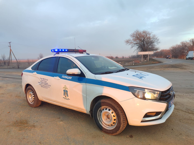 С целью обеспечения безопасности дорожного движения Госавтоинспекцией на автомобильной дороге «Преградное-Тахта-Ипатово» 1 февраля проведены специальные рейдовые мероприятия.. С целью обеспечения безопасности дорожного движения Госавтоинспекцией на автомобильной дороге «Преградное-Тахта-Ипатово» 1 февраля проведены специальные рейдовые мероприятия..