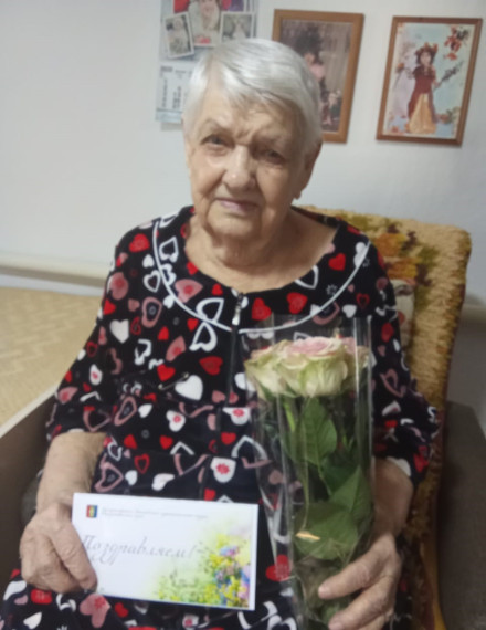 Почетный 90-летний юбилей отметила жительница села Большая Джалга Таиса Васильевна Батрак. Почетный 90-летний юбилей отметила жительница села Большая Джалга Таиса Васильевна Батрак.